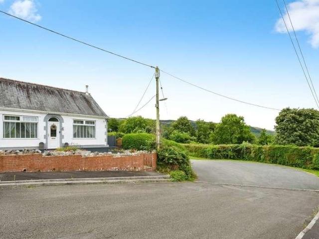 House for sale in Seven Sisters