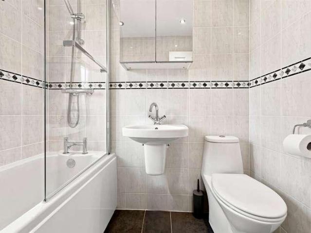 House for sale in Ivy Meade, Macclesfield