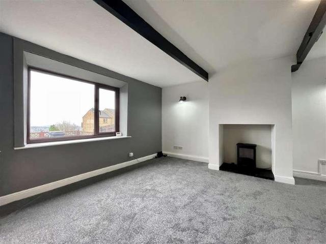 House for sale in Westwood Park, Queensbury