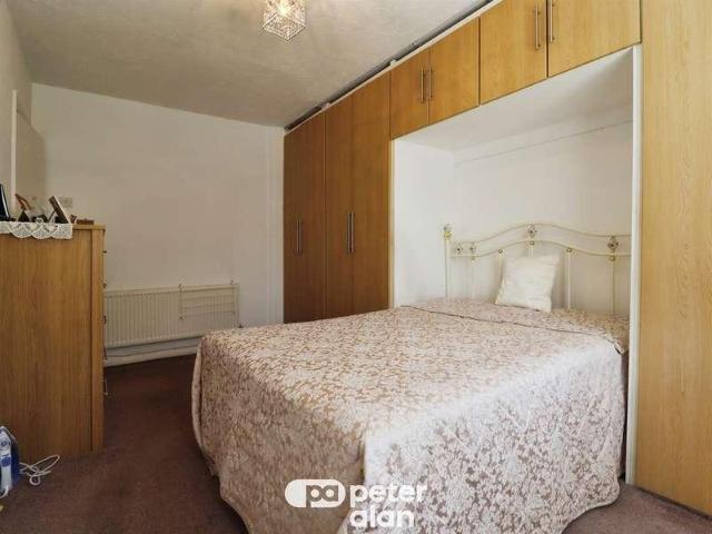 House for sale in Penylan, Falcon Lodge