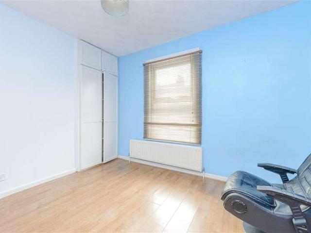 House for sale in Brompton, Gillingham