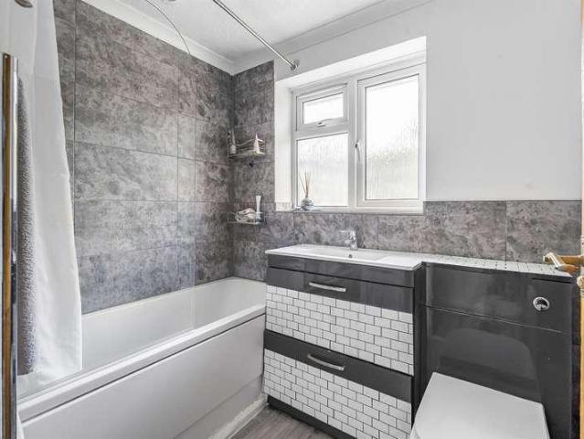 House for sale in Lunnon, Buckinghamshire