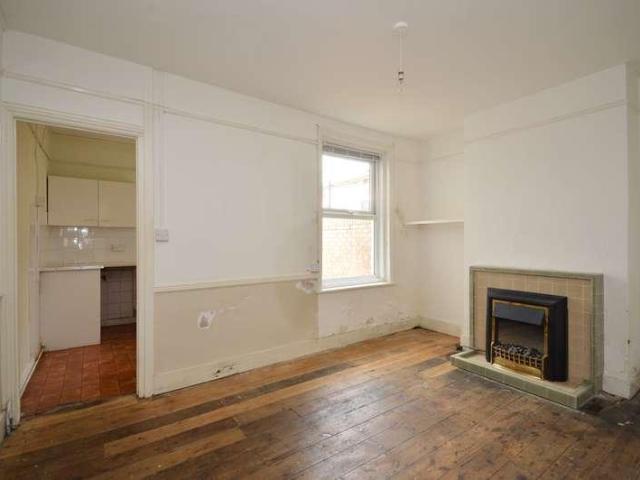 House for sale in Folkestone, Morehall