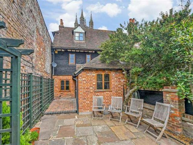 House for sale in South Ashford, Bridgefield