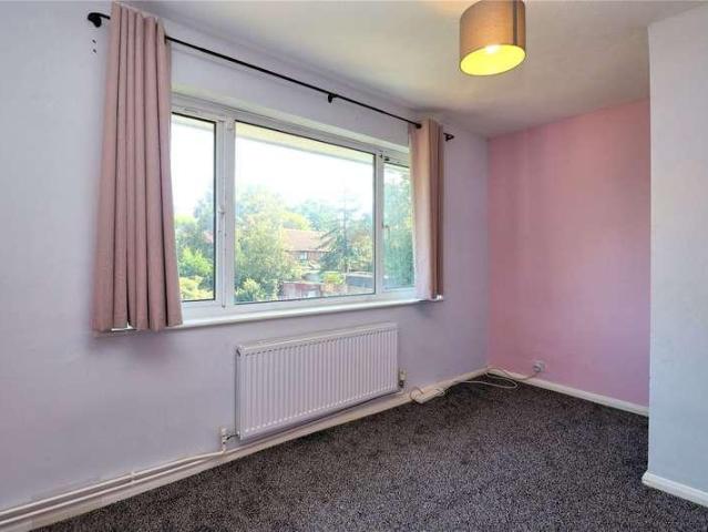 House for sale in Knaphill, Woking