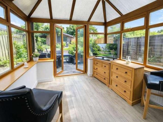 House for sale in Camp Hill, Warwickshire