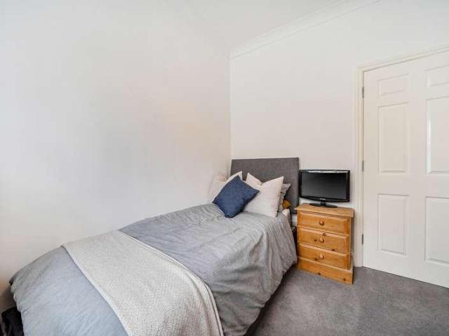 House for sale in Strensham, Crookhill