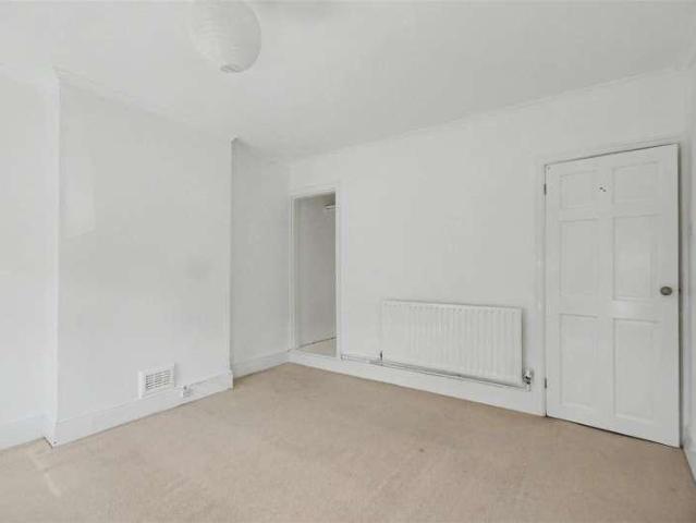 House for sale in Attenborough, East Midlands