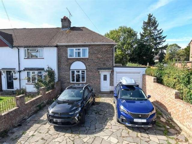 House for sale in Red Hill, Surrey