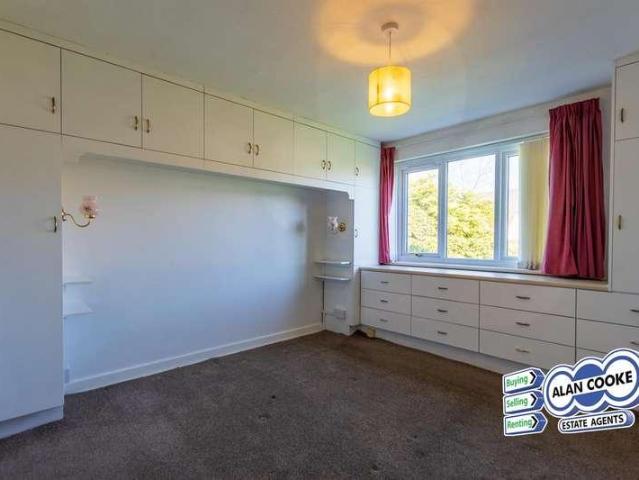 House for sale in Harewood, West Yorkshire