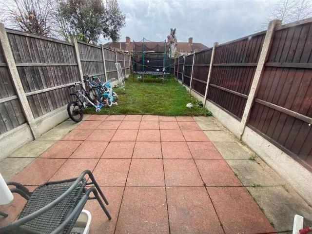 House for sale in Becontree, Greater London