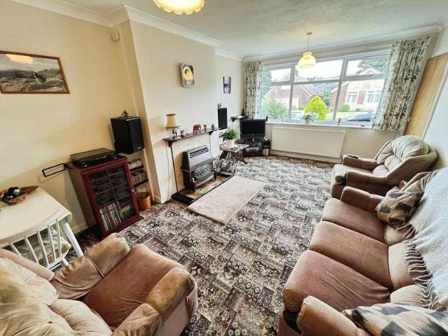 House for sale in Bradshaw, Lee Bank