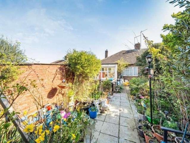 House for sale in Spring Vale, Hampshire