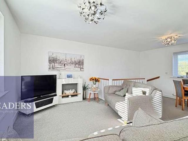 House for sale in Chipping Hill, Essex