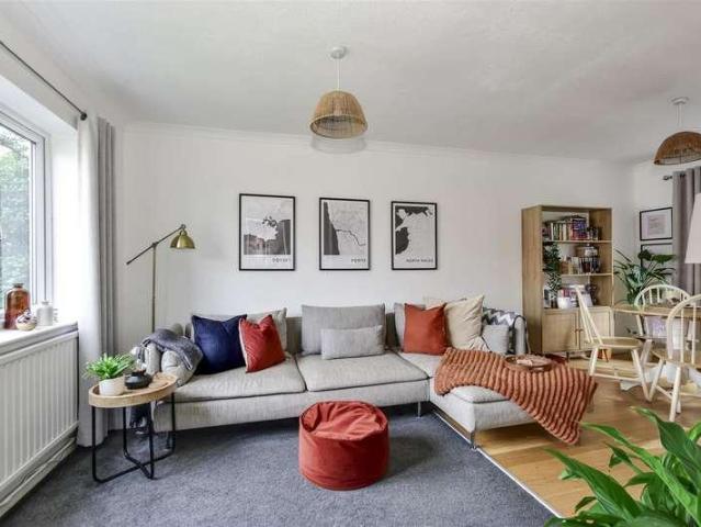 House for sale in Pouchen End, Hertfordshire