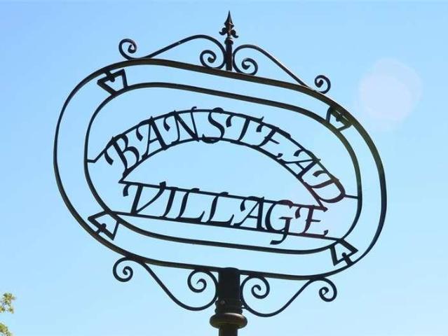 Flat for sale in Red Hill, Surrey