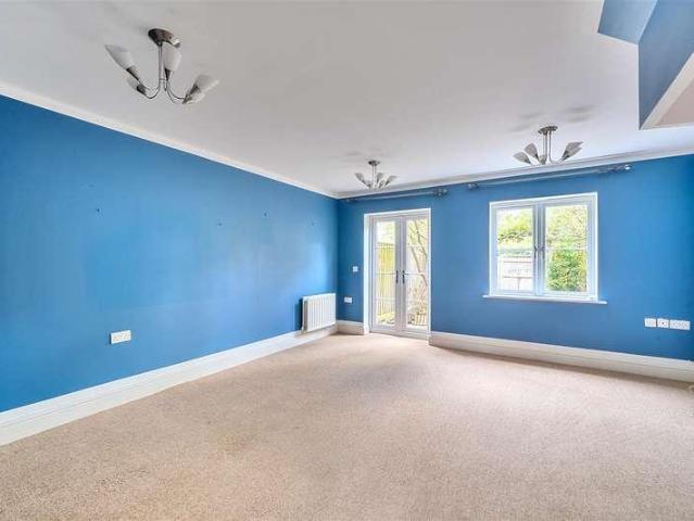House for sale in Emmbrook, Wokingham