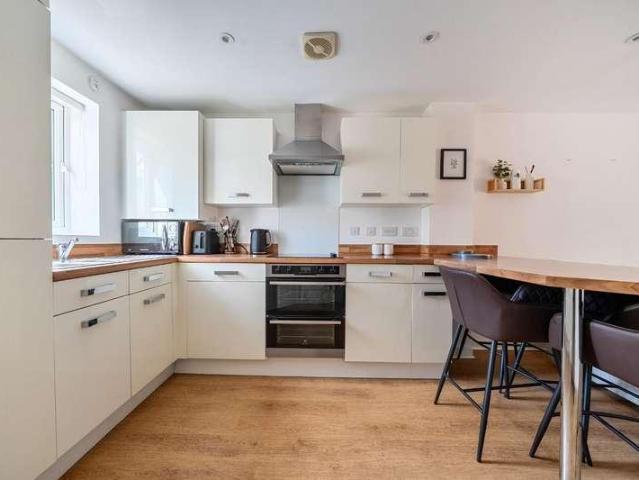 House for sale in Crookhorn, Spring Vale