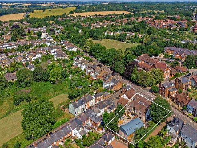 House for sale in St Albans, Five Acres
