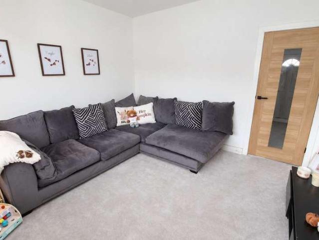 House for sale in Caldermoor, Burnedge