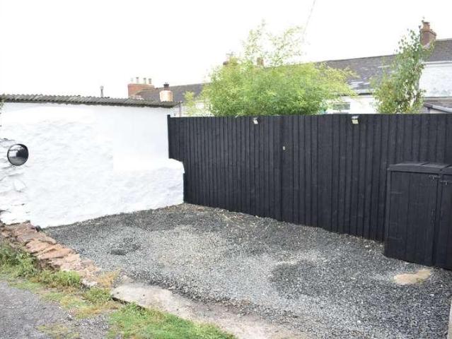 House for sale in Mount Ambrose, Cornwall