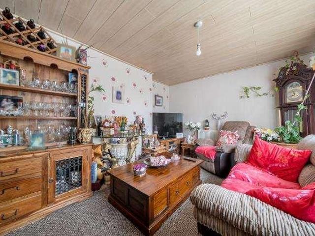 House for sale in Evershot, Oxfordshire