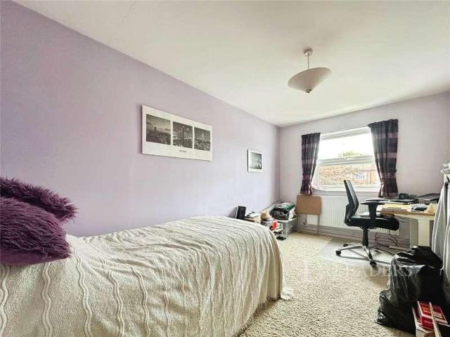 House for sale in Loughton, Epping Forest