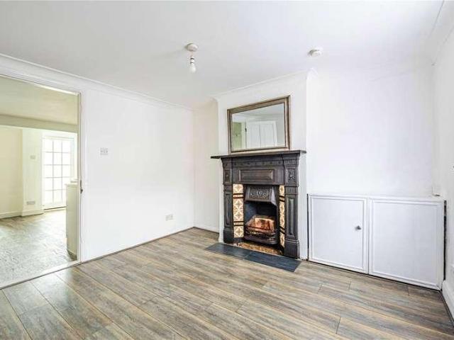 House for sale in Ashlyns Estate, Dacorum