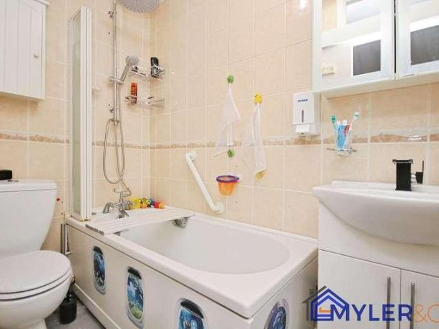 House for sale in Widnes, West Bank