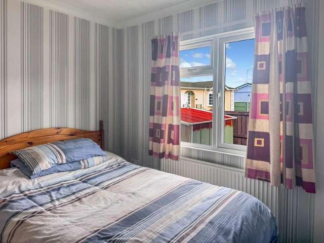 House for sale in North Shoebury, Alton Barnes