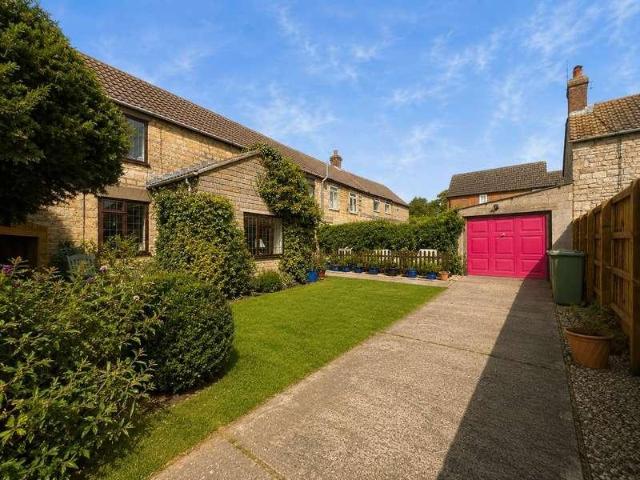 House for sale in Barholm, Lincolnshire