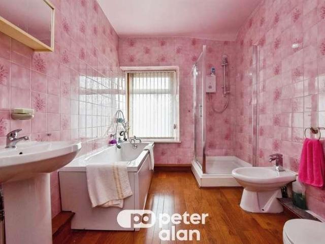 House for sale in Bedlinog