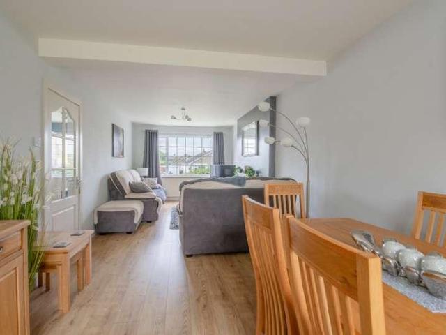 House for sale in Lingbob, Bradford