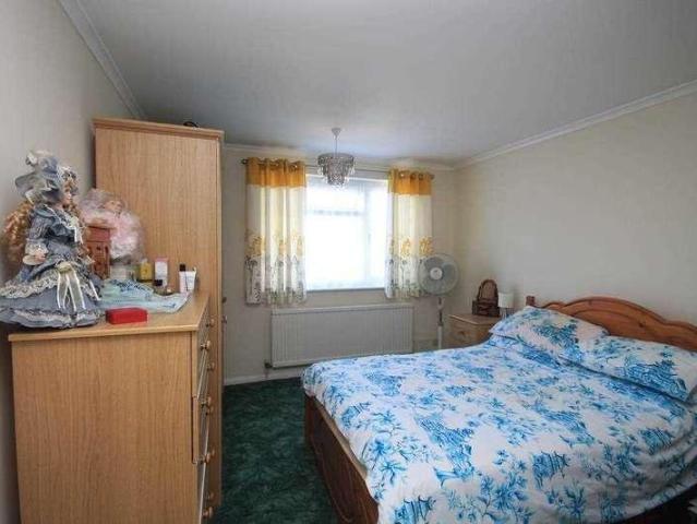 House for sale in Dale Hill, Essex