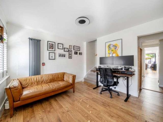 House for sale in Norbiton, Greater London