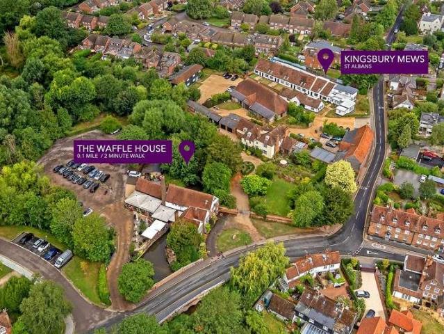 House for sale in St Albans, Five Acres