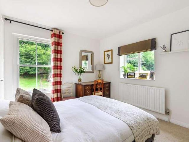 House for sale in Busbridge, Fole