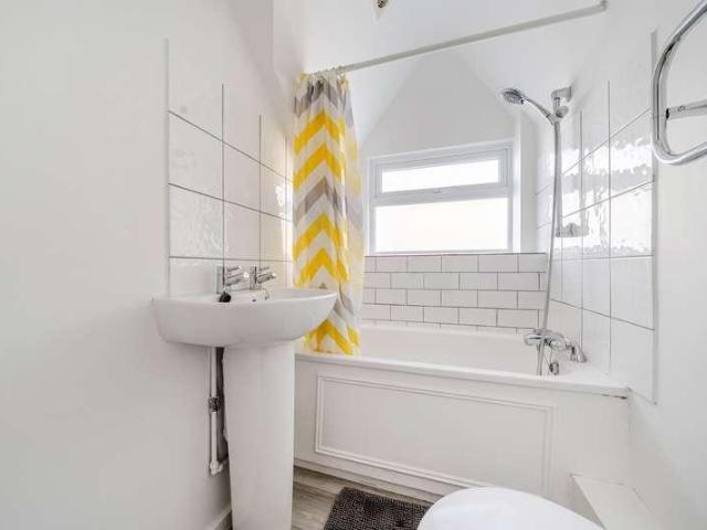 House for sale in Norbiton, Greater London