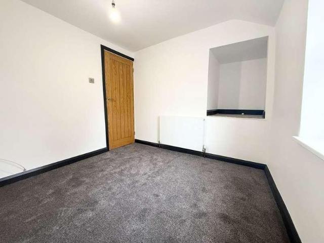 House for sale in Stourbridge, West Midlands