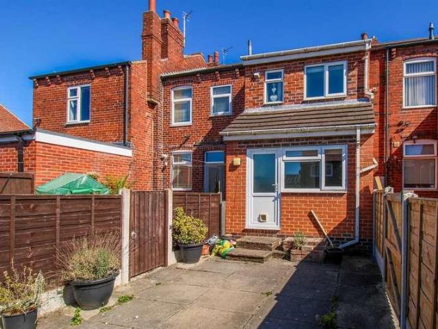 House for sale in Wakefield, Sharlston Common