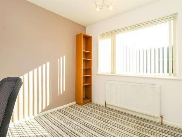 House for sale in Wakefield, Crigglestone