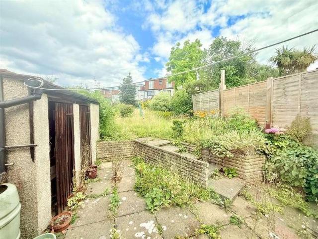 House for sale in Chingford, Greater London