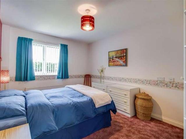House for sale in Normanton, Snydale