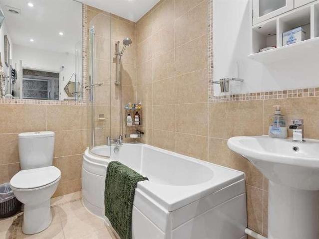 House for sale in Beltinge, The Bridge