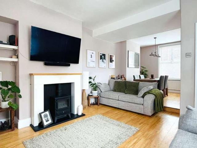 House for sale in High Field, York
