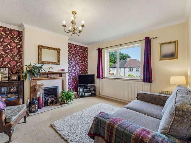 House for sale in Limpsfield, Tandridge