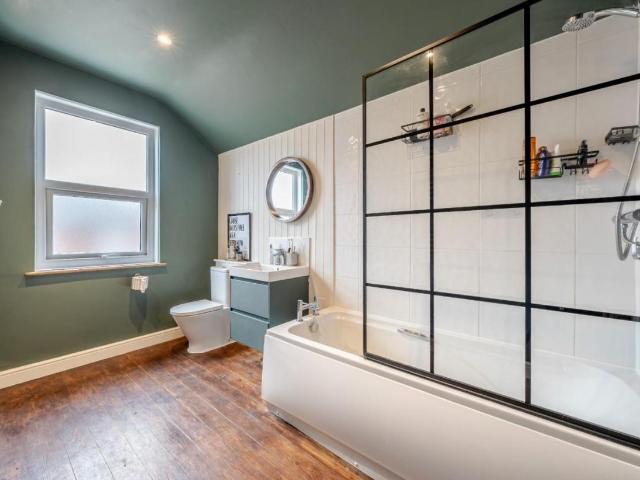 House for sale in Fishers Green, North Yorkshire