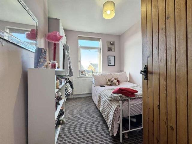 House for sale in Dodworth, South Yorkshire