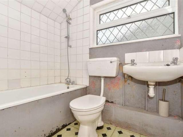 House for sale in South Ashford, Bridgefield