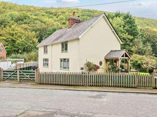 House for sale in Knighton